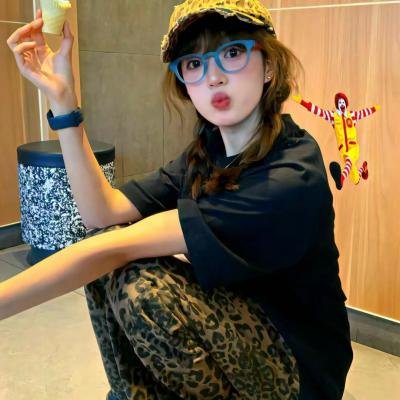 凝视蕾妮玛莉佛森